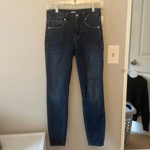 Good American Crop Skinny Jeans